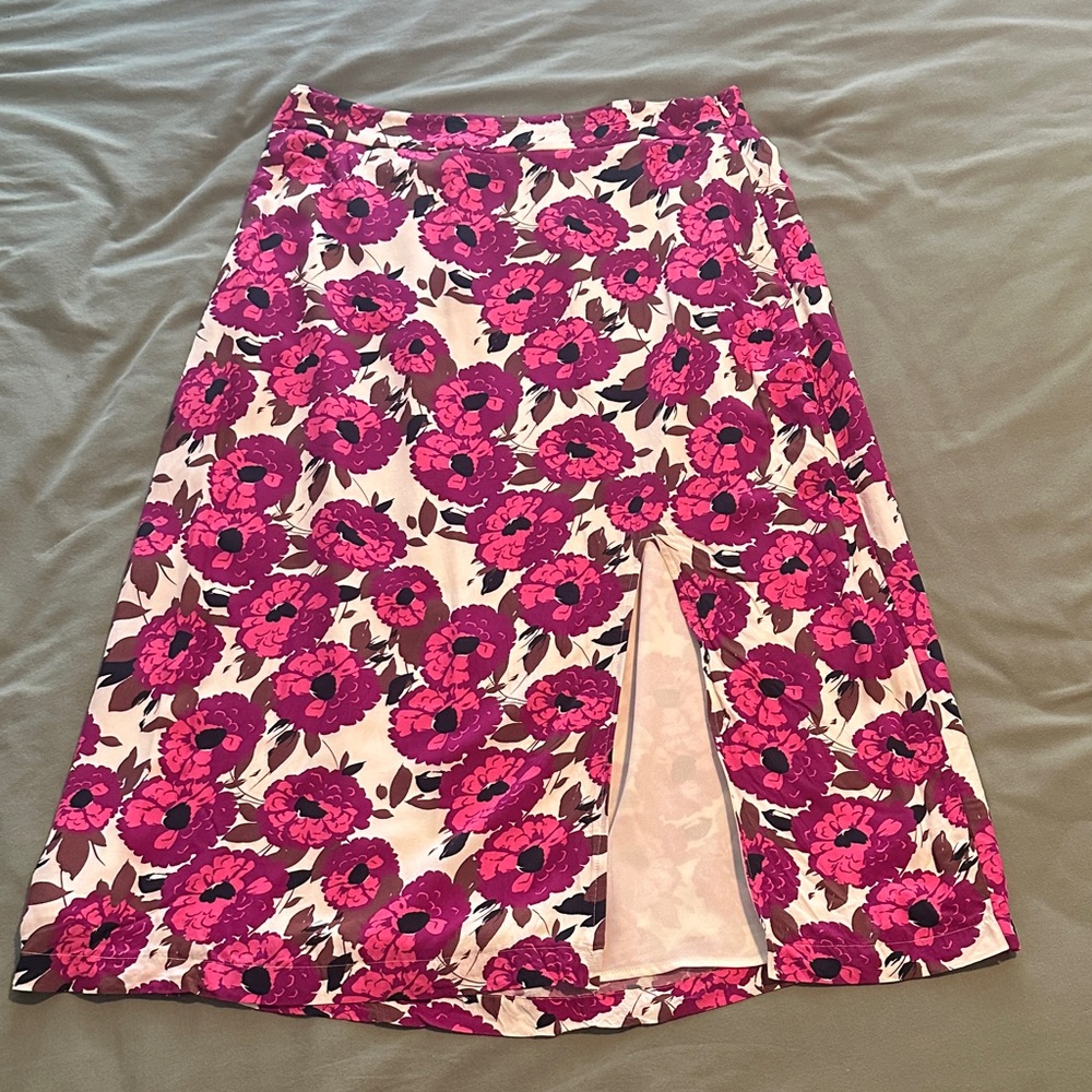 Frank and Oak Floral - The Printed Midi Skirt in Fuchsia